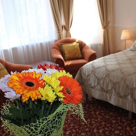 Spa Hotel Purkyne 카를로비바리 외부 사진