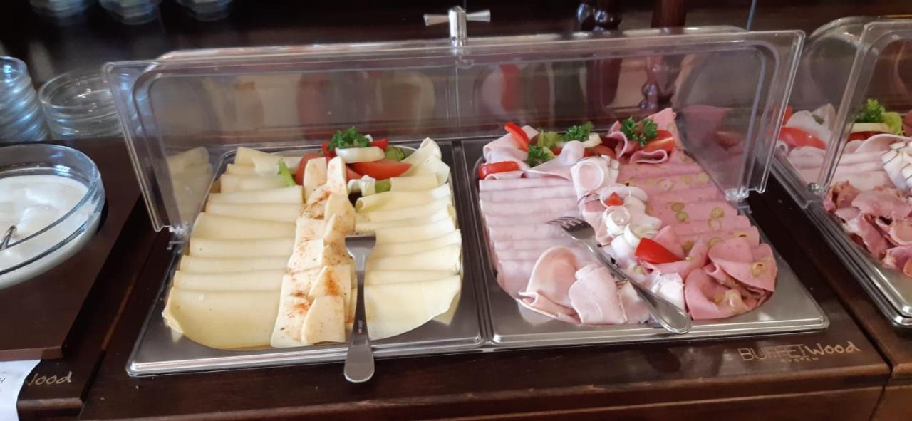 Spa Hotel Purkyne 카를로비바리 외부 사진