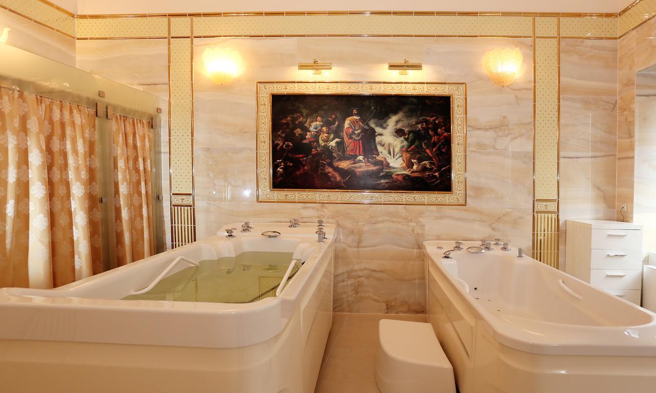 Spa Hotel Purkyne 카를로비바리 외부 사진