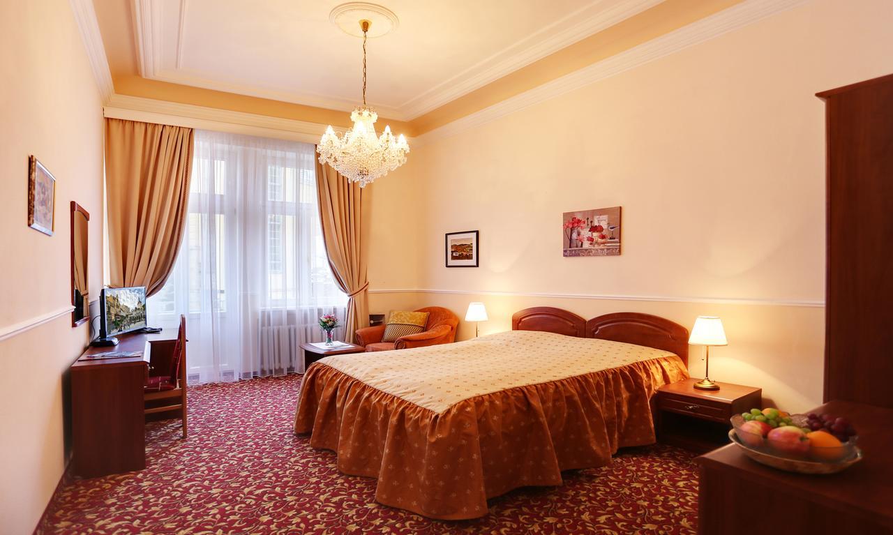 Spa Hotel Purkyne 카를로비바리 외부 사진